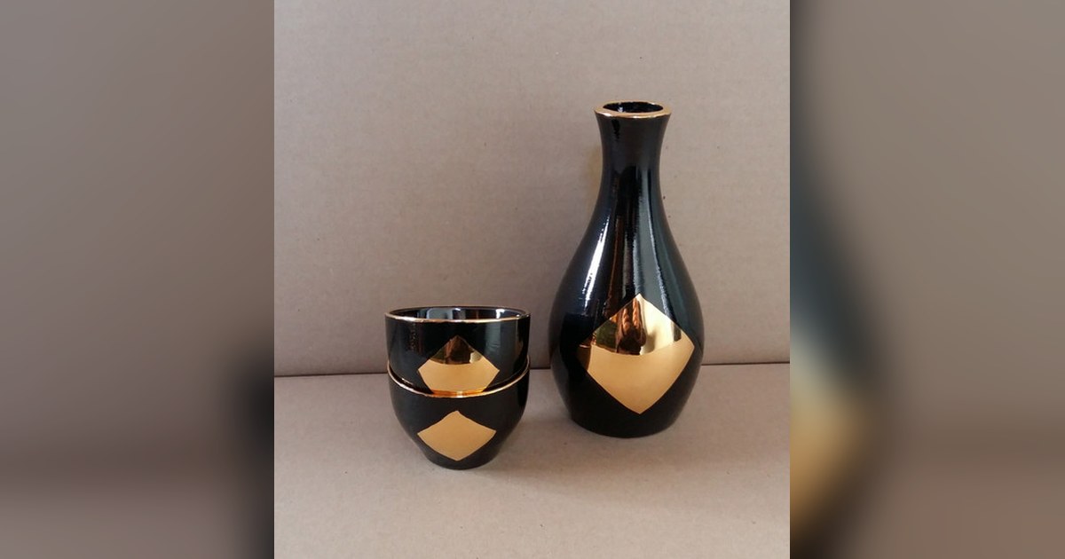 korean traditional liquor bottle gwahaju