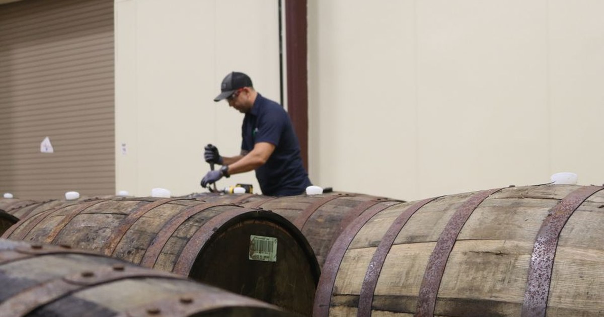 bourbon whiskey barrel