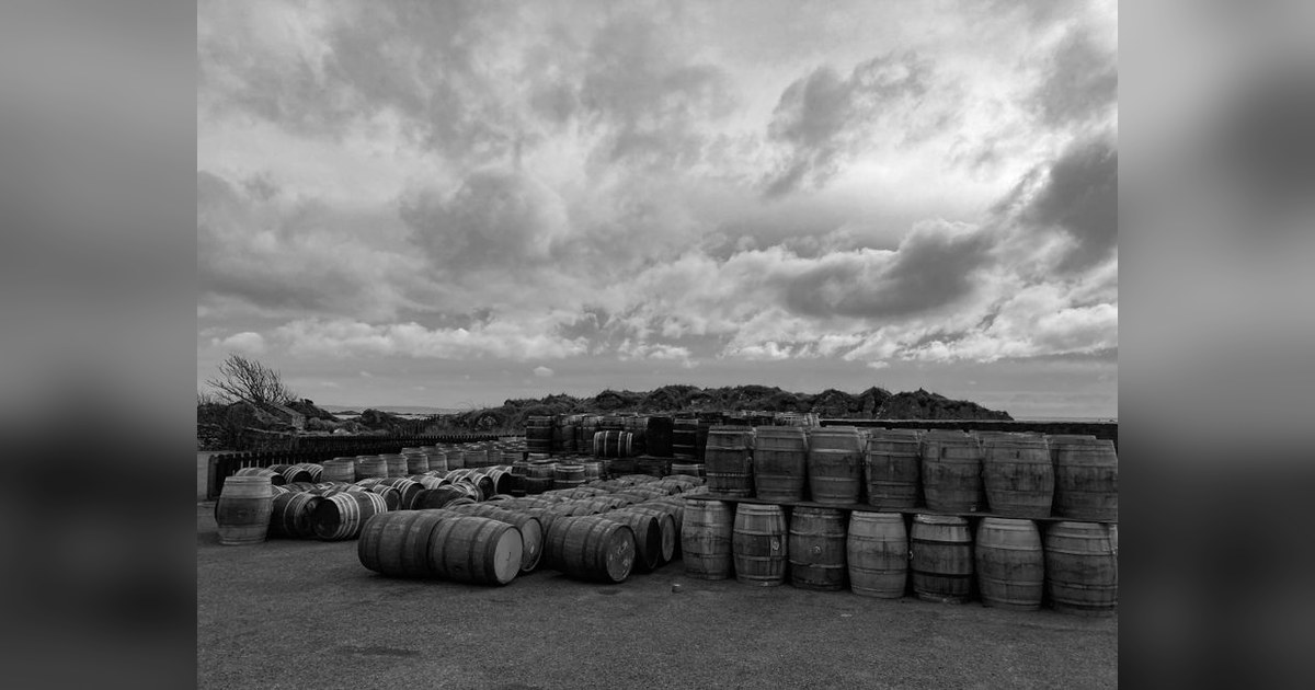 Islay whisky distillery peat
