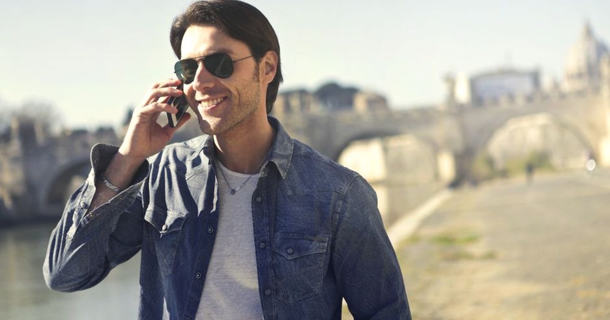 international roaming phone settings