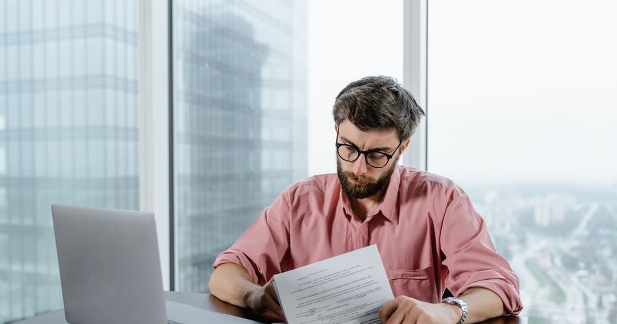 real estate contract document warning concept