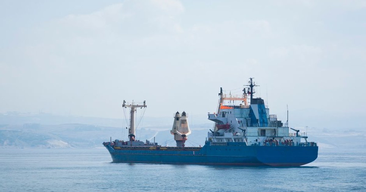 undersea cable shipping