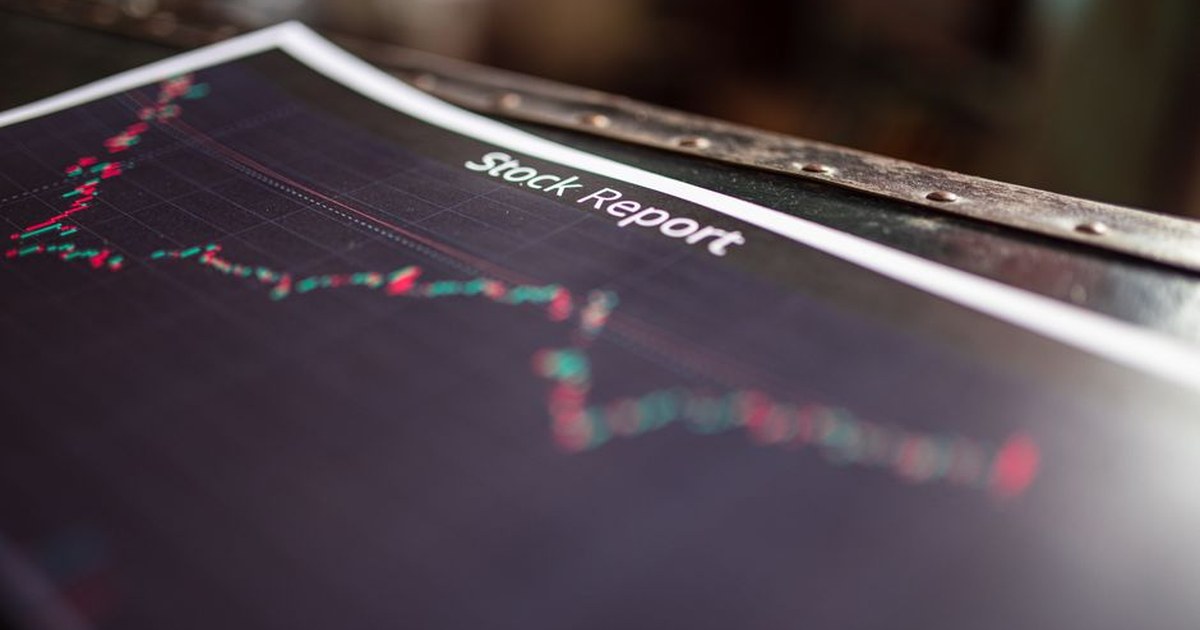 stock market chart decline crisis