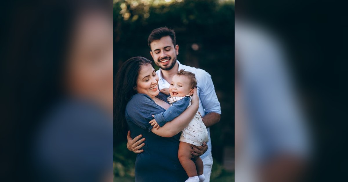 happy family baby