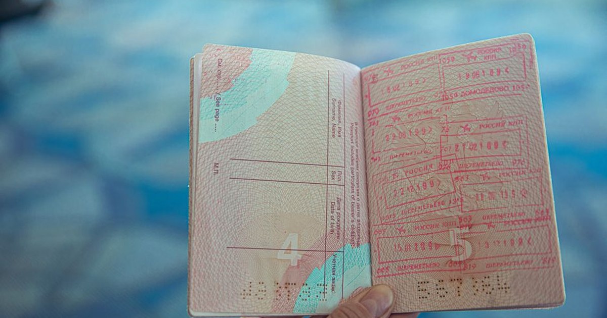 passport stamp control
