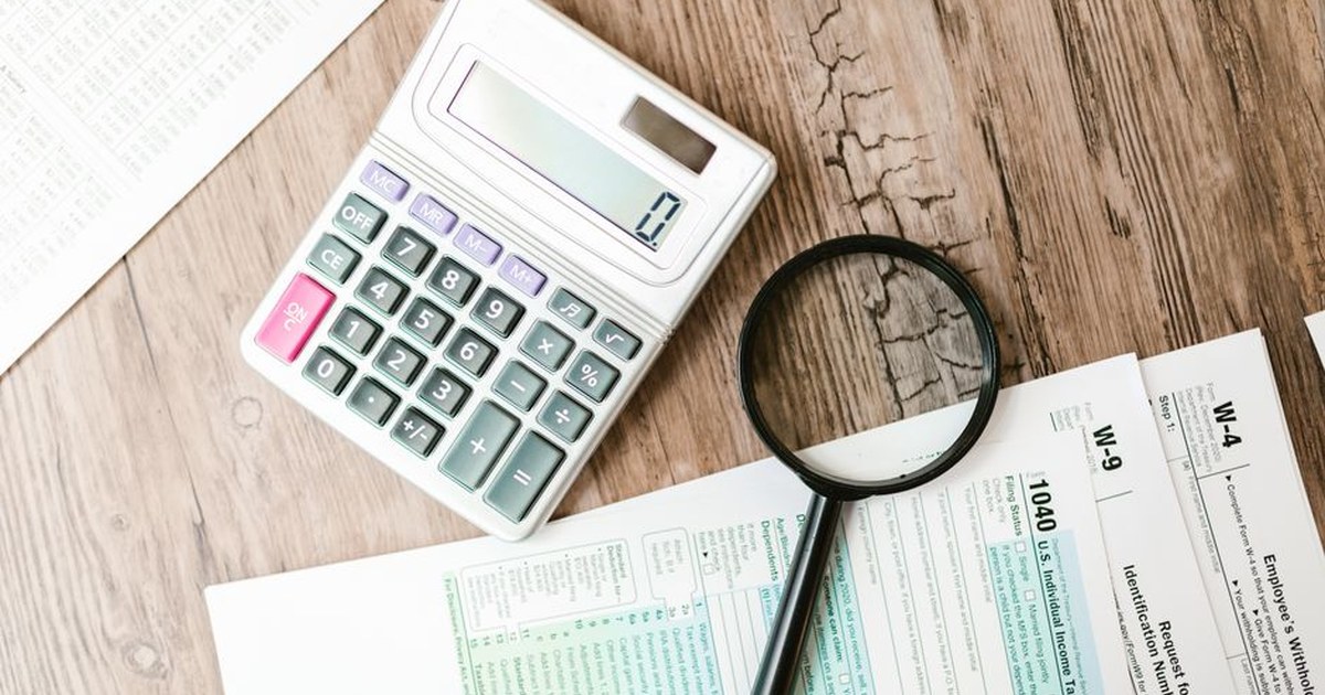 Real estate property tax calculator paperwork